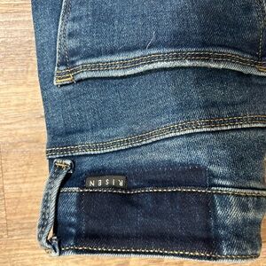 Women’s Risen jeans
